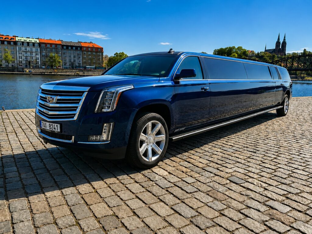 VIP tmavě modrý Escalade