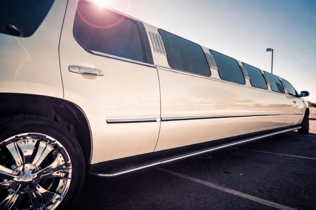 Pronájem limuzíny Hummer Long